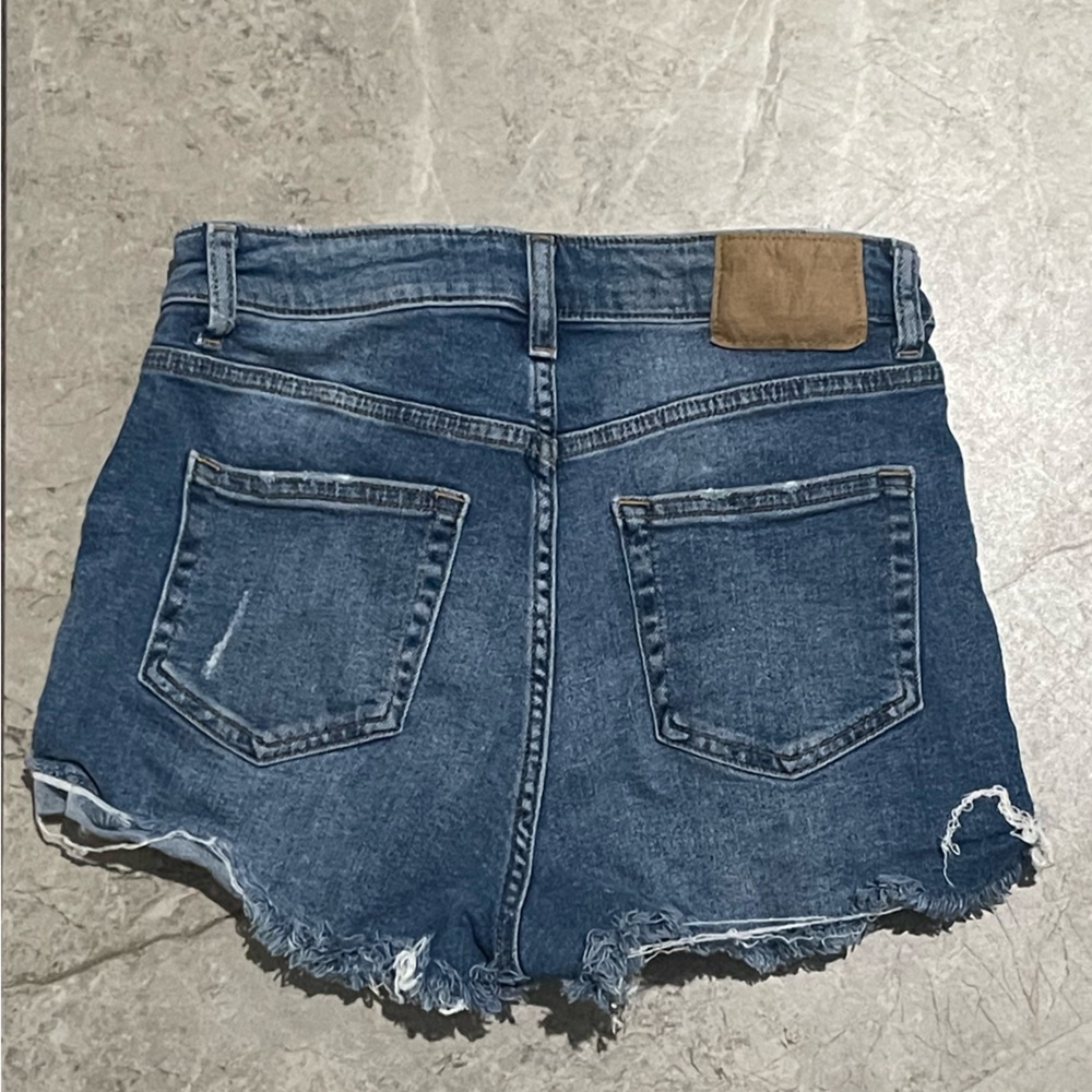 H&M SHORTS - Picture 3 of 4